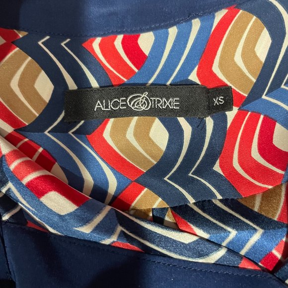 Alice & Trixie Button Front Shirtdress Size XS (Excellent Condition) - Picture 5 of 5